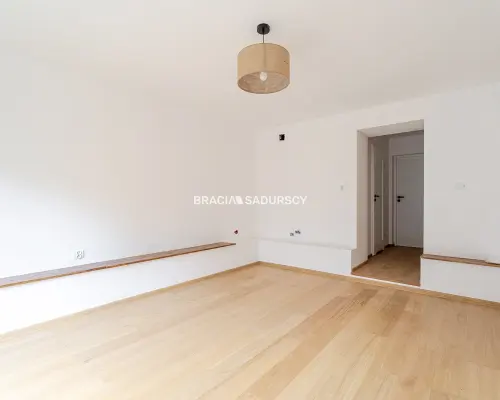 Na sprzedaż mieszkanie, lokal, dobra lokalizacja