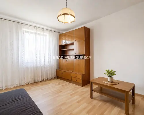 2 pokoje z loggią na Bratysławskiej