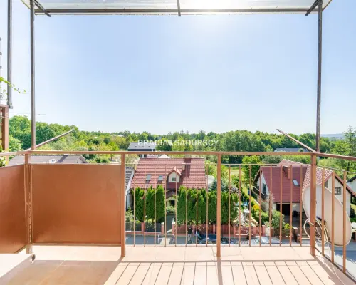 3 pokoje, 2-poziomy, balkon, zamknięte osiedle