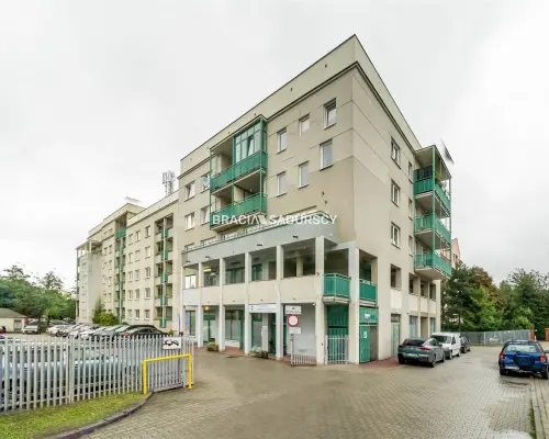 Sprzedam, duża kuchnia, 2-pok z balkonem