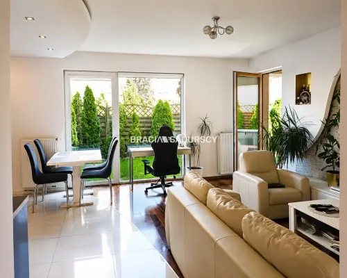 2 pok ok 52,5m2 z tarasem i ogórdkiem 130m2