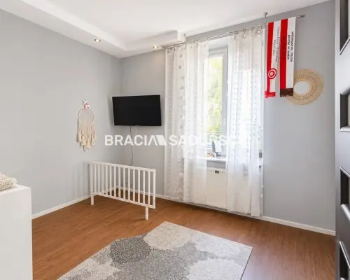 Na wyłaczność, Korabnicka.
