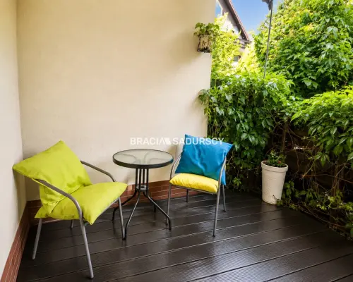 3 pokoje z ogrodem 130 m² i kominkiem