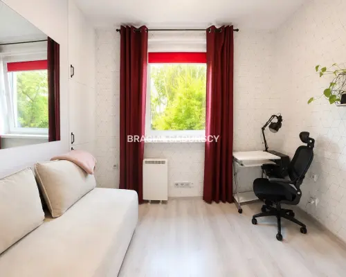 3 pokoje z ogrodem 130 m² i kominkiem
