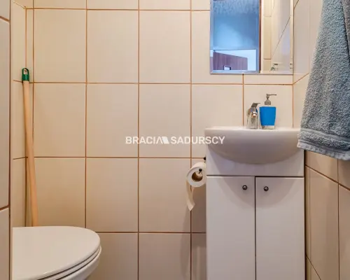 3 pok/ duży balkon/ winda/ ul. Walerego Sławka.