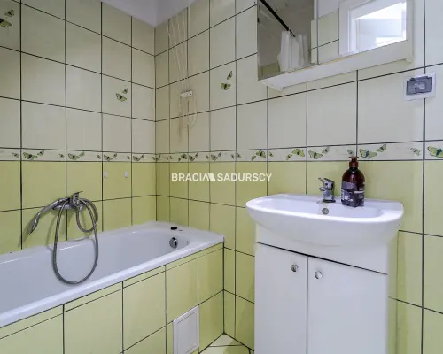 studio z oddzielną kuchnią/Ruczaj/duzo m.parkingow
