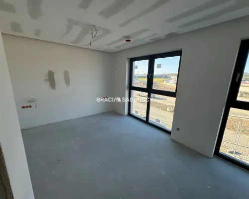 ZIELONKI dwupoziomowe Mieszkanie 75 m z ogródkiem