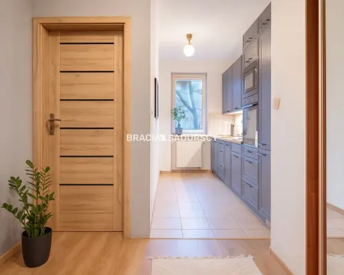 3 pokoje + balkon, 56 m² – idealne na start!