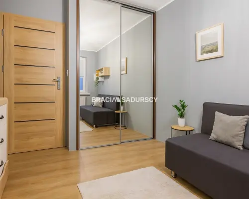 3 pokoje + balkon, 56 m² – idealne na start!