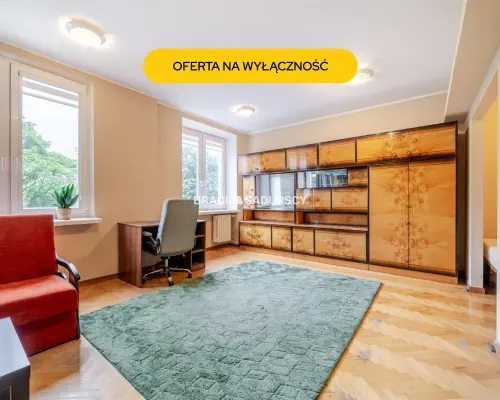 Na sprzedaż/ kawalerka z potencjałem/ 37m2