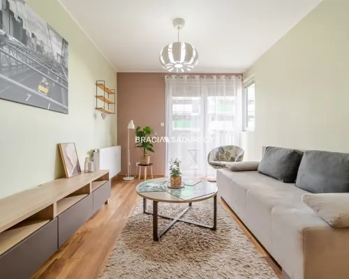 Zadbane 38 m² z balkonem | Piaski Wielkie