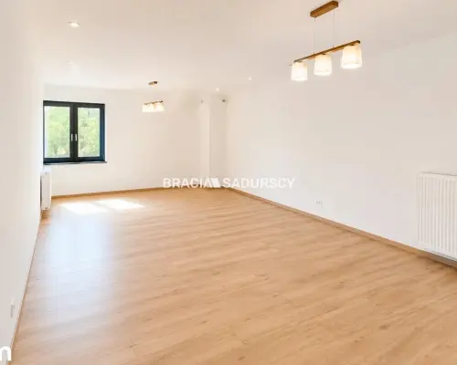 4 pokoje | 79 m² | 2 miejsca postojowe | Dąbska