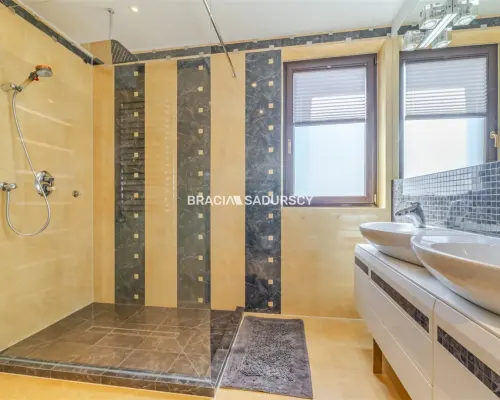 Penthouse / taras 120 m2 / panorama Krakowa