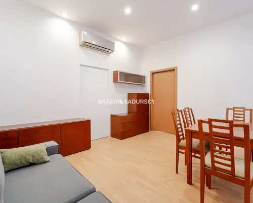 60,17 m² | 3 pokoje | Piwnica | Bezczynszowe