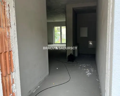 Ruczaj, mieszkanie z ogródkiem, 3 pokoje, parking