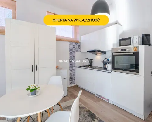 Przytulna kawalerka 21,5 m² z balkonem
