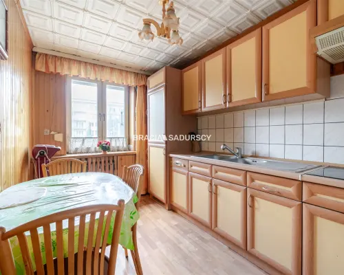3 pokoje | Loggia | Świetna lokalizacja