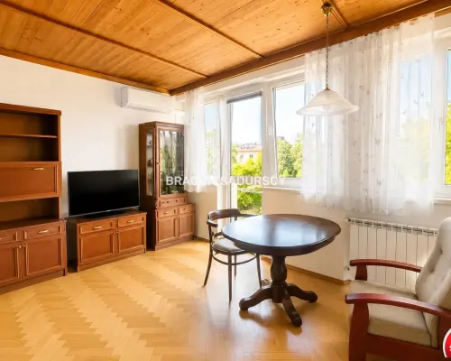 Lea, Krowodrza, 2 pokoje, balkon, ostatnie pietro