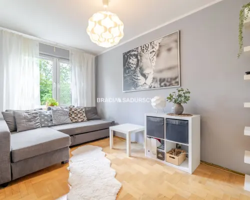 Duże mieszknie 3 sypialnie salon balkon