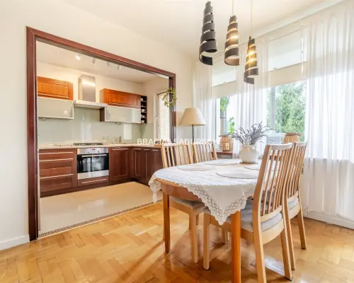 Duże mieszknie 3 sypialnie salon balkon