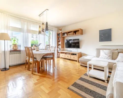 Duże mieszknie 3 sypialnie salon balkon