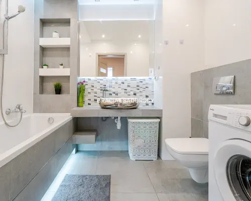 2 pok, 52m2, ul. Reduta, z miejscem postojowym