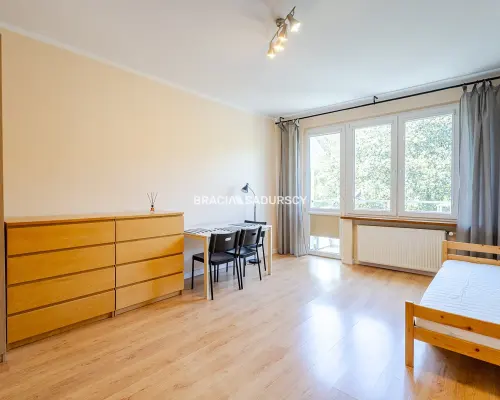 Mieszkanie 2 pokojowe z balkonem w Bronowicach.