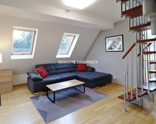 Dwupoziomowy Apartament z Widokiem na Giewont w Kościelisku    Oferujemy  na sprzedaż lub na wynajem długoterminowy  przestro