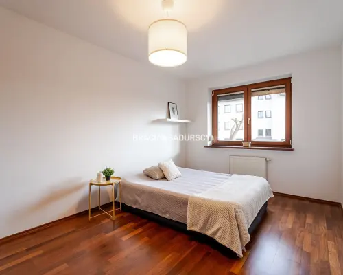 Duże 3 pokoje 79,8 m² | balkon | komórka | garaż | Wierzyńskiego | Kraków    Na sprzedaż przestronne miesz