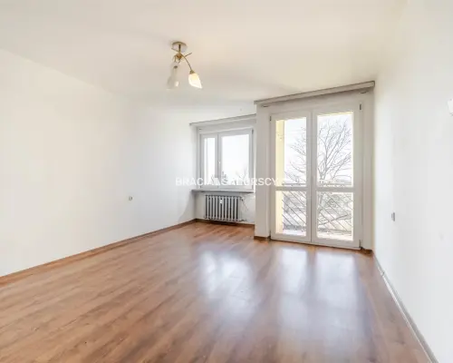 2-pokoje os. Na Stoku -  jasna kuchnia, balkon