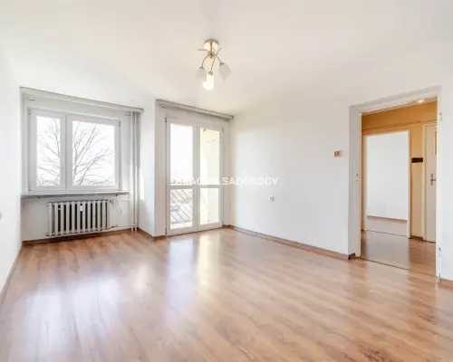 2-pokoje os. Na Stoku -  jasna kuchnia, balkon