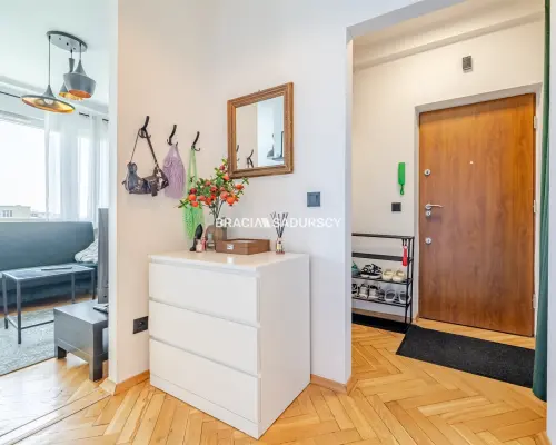 Kraków, al. Grottgera, Krowodrza - mieszkanie 39 m² z balkonem i garażem.   Na sprzedaż dwupokojowe mieszkanie o