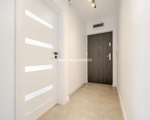 Bochnia, 2-pokojowe mieszkanie o powierzchni 37 m² wraz z miejscem postojowym i komórką lokatorską. Mieszkanie poł