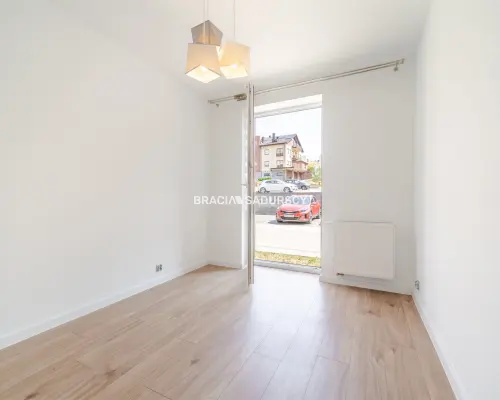 Bochnia, 2-pokojowe mieszkanie o powierzchni 37 m² wraz z miejscem postojowym i komórką lokatorską. Mieszkanie poł