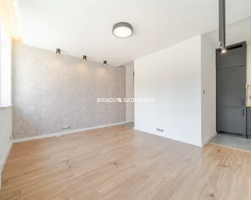 Bochnia, 2-pokojowe mieszkanie o powierzchni 37 m² wraz z miejscem postojowym i komórką lokatorską. Mieszkanie poł