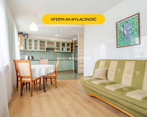 M 50M2 / 3 POKOJE / BALKON / GARAŻ / ZIELONO