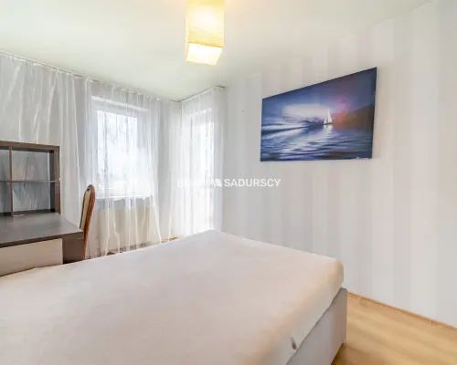 M 50M2 / 3 POKOJE / BALKON / GARAŻ / ZIELONO