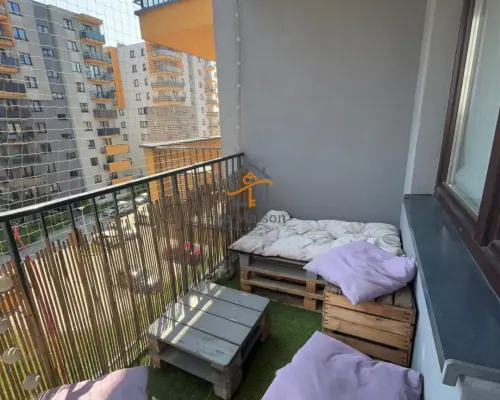 Przytulna kawalerka z balkonem. Polonijna