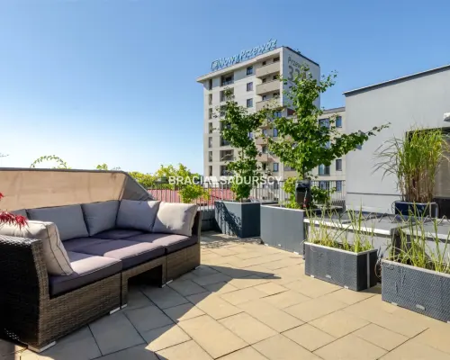 Penthouse / taras 120 m2 / 4 miejsca postojowe