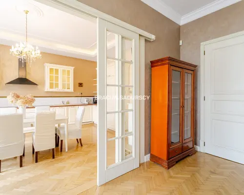 Apartament z duszą tuż przy Plantach, klima, winda