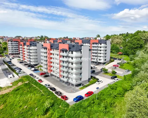 Bochnia, 2-pokojowe mieszkanie o powierzchni 37 m² wraz z miejscem postojowym. Do wynajęcia mieszkanie położone na parter