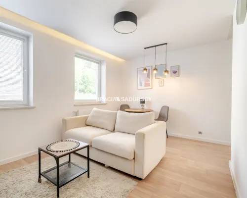 Bochnia, 2-pokojowe mieszkanie o powierzchni 37 m² wraz z miejscem postojowym. Do wynajęcia mieszkanie położone na parter