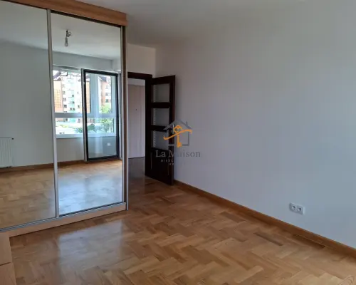 2-pokojowe z balkonem i garażem. Nowy Kleparz.