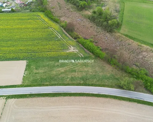 30 ar działek budowlanych, gm. Czernichów