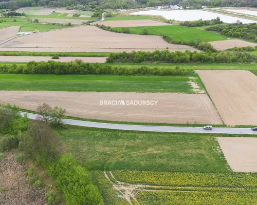 30 ar działek budowlanych, gm. Czernichów