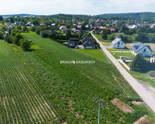 Działka budowlana 34 ar Morawicagm. Liszki