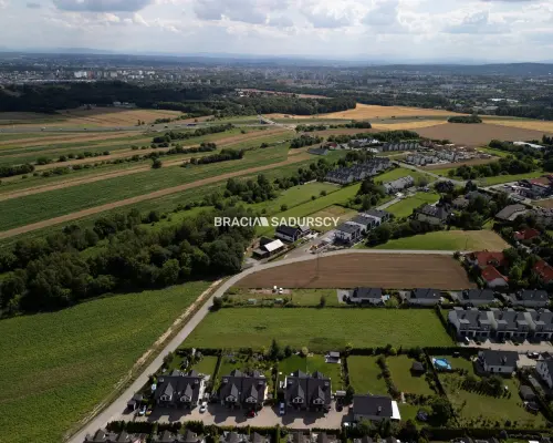 Atrakcyjna działka w Zielonkach | 37arów