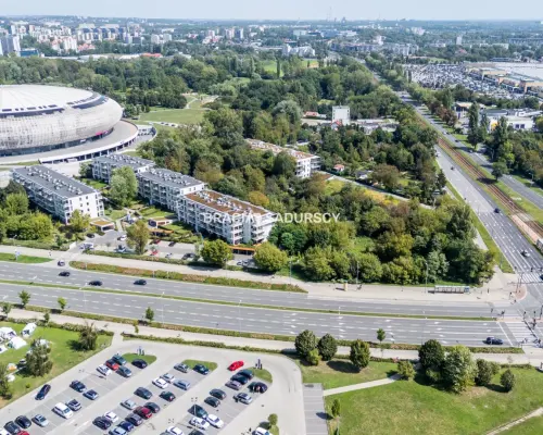 Akademik / Hotel / Biurowiec / Lok. niemieszkalne
