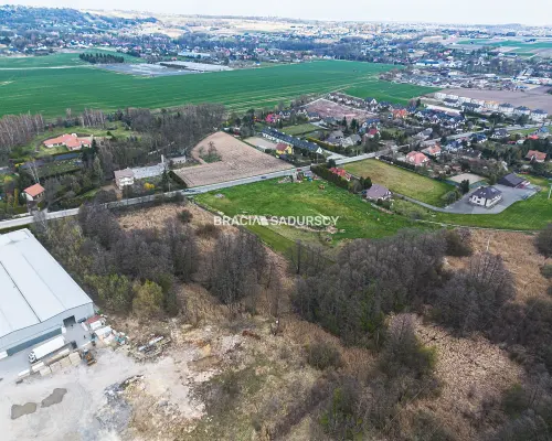 Atrakcyjna nieruchomość usługowa w Brzeziu 1,19 ha