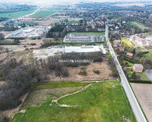 Atrakcyjna nieruchomość usługowa w Brzeziu 1,19 ha